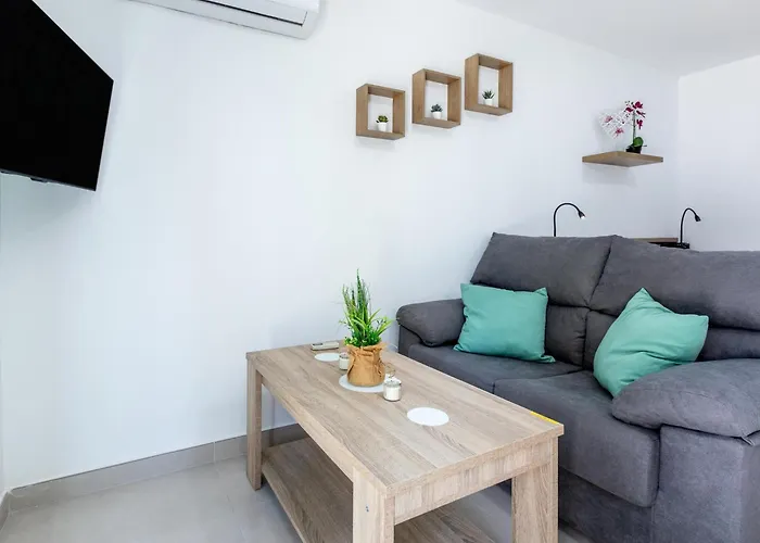 Апартаменти 1 Charming In Americas *